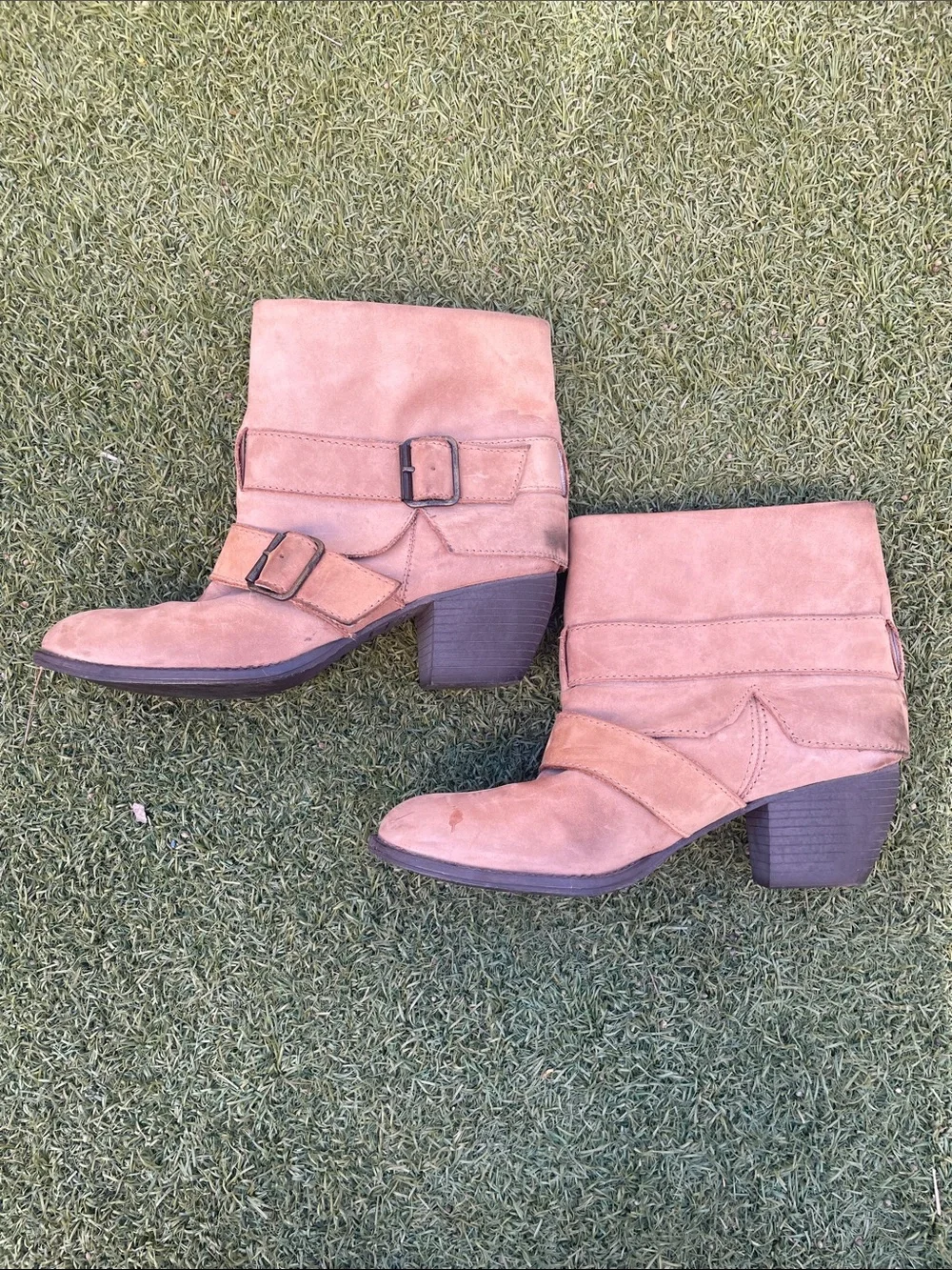 MIA soft suede
